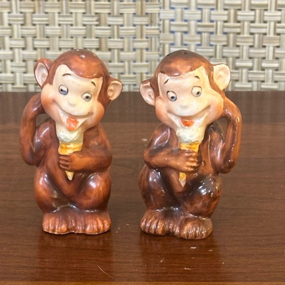 🌟HP🌟VTG 1950s Ceramic Monkeys Eating Ice Cream Cone Salt & Pepper Japan - Picture 2 of 14